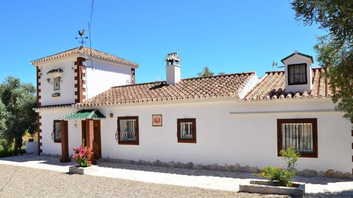 El Chorro House | Valley View, Luxurious villa w/private swimming pool