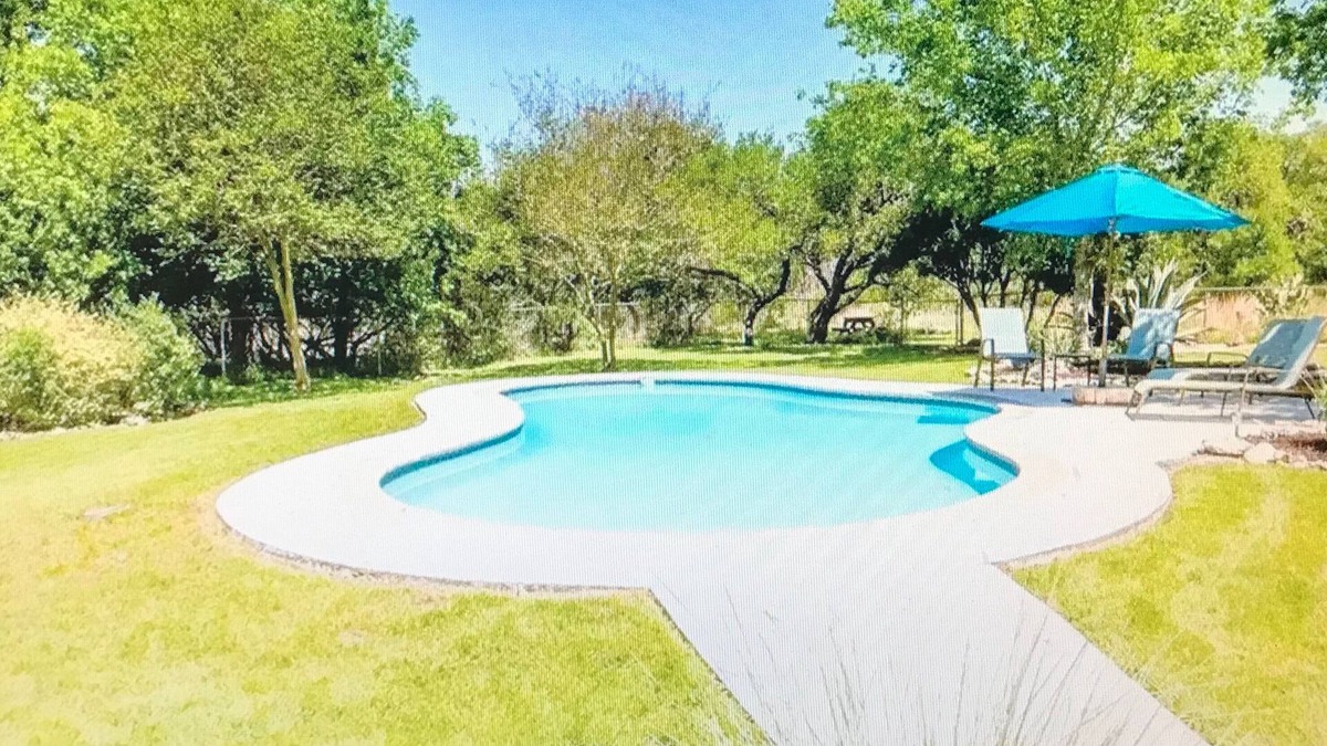 San Marcos House | Valley View Suites by the Pool