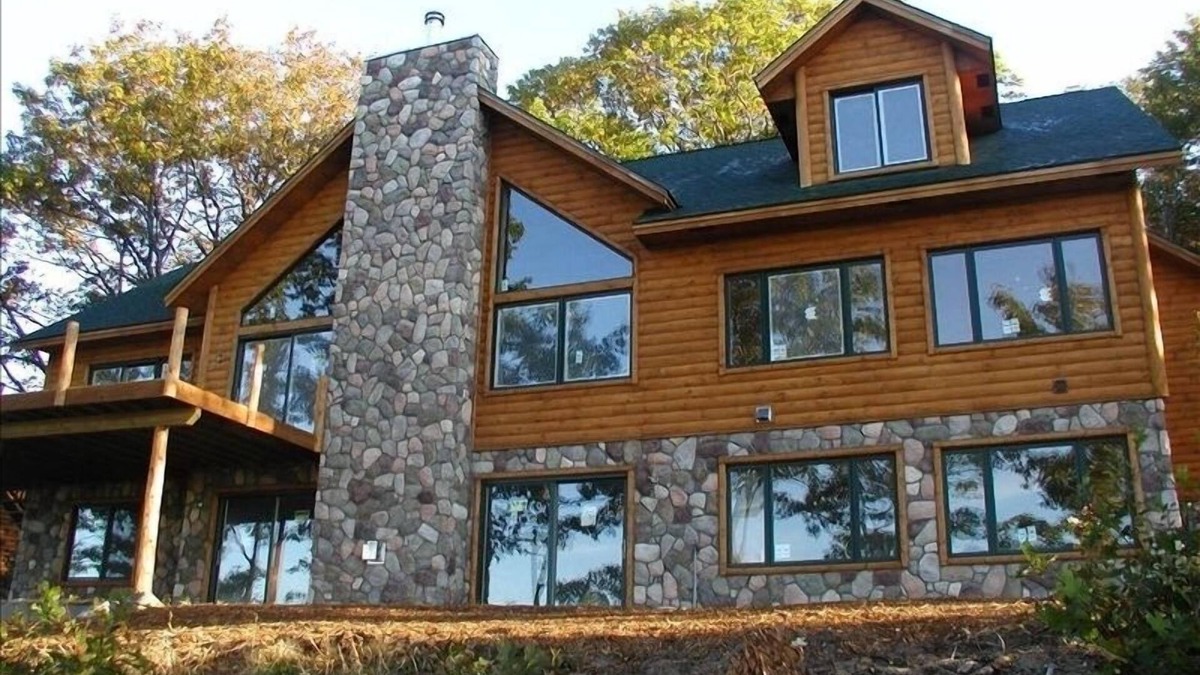 Boyne Falls Cabin | Valleyview Lodge at Boyne Mountain-Sleeps 20!