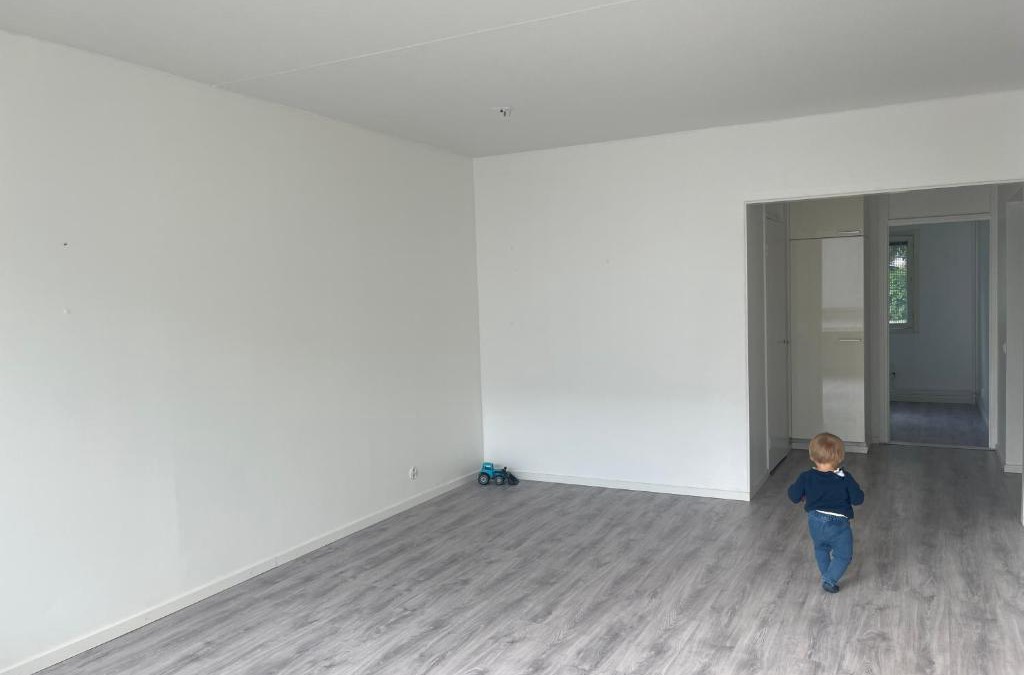 Aviapolis Apartment | Valoisa ja remontoitu kaksio / Sleeps 6