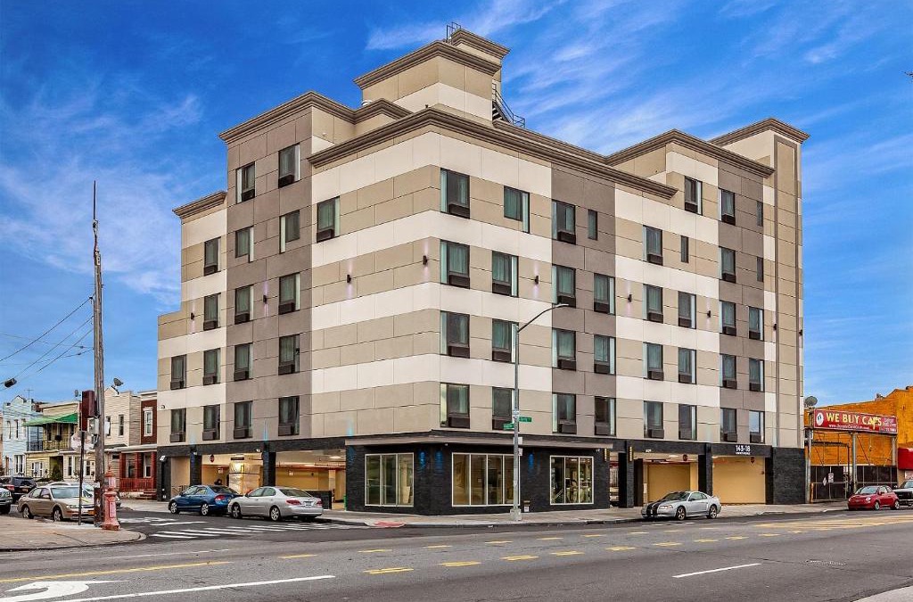 Queens Hotel | Van Wyck Hotel & Suites near JFK Airport