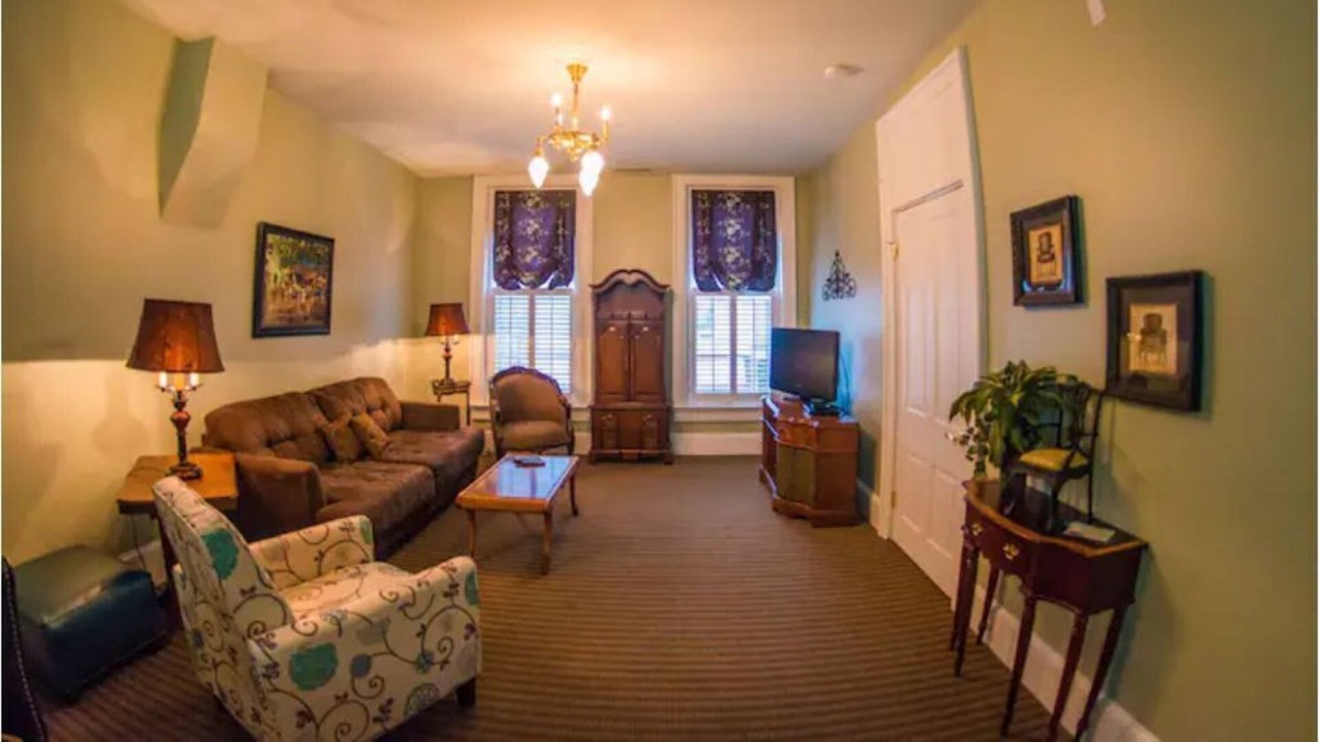 Glendale Apartment | VanCleve #1