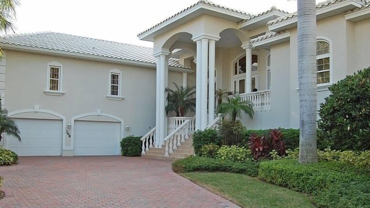 Connors House | Vanderbilt Beach - Gulf access - Estate Home - Available 2017 January to April