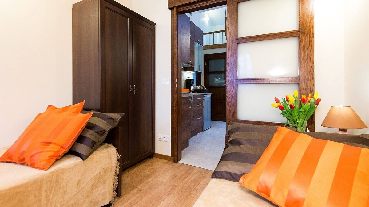 Wesoła Zachod Apartment | Vanilla 3, 4bdr 2bth apartment 5min to Krakow's Main Square