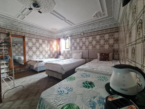 Talborjt House | Vast room in centre