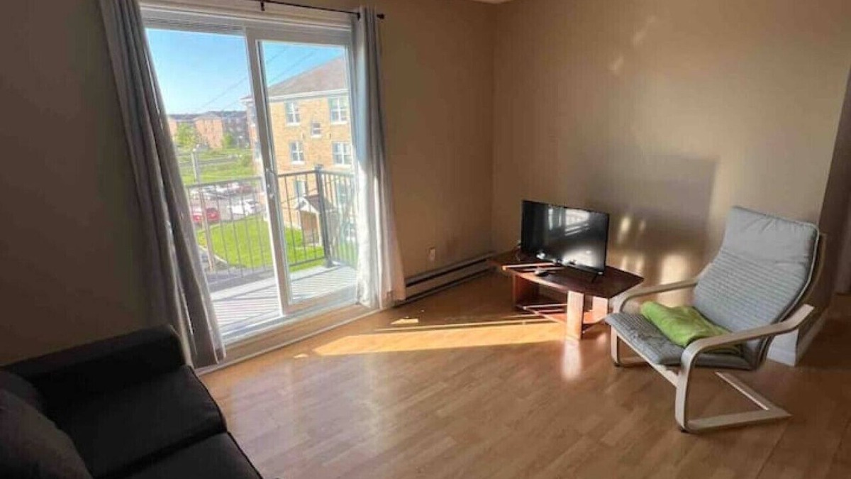 Les Rivieres Apartment | Vaste4,5 tout équipé bien situé