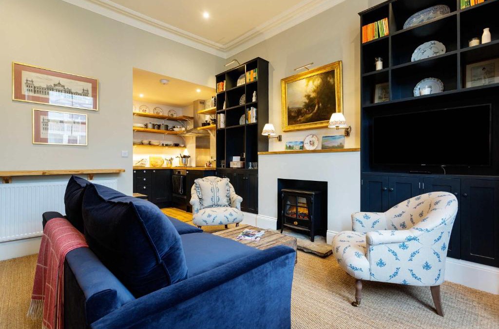 Addison Apartment | Veeve - Sinclair Sophistication