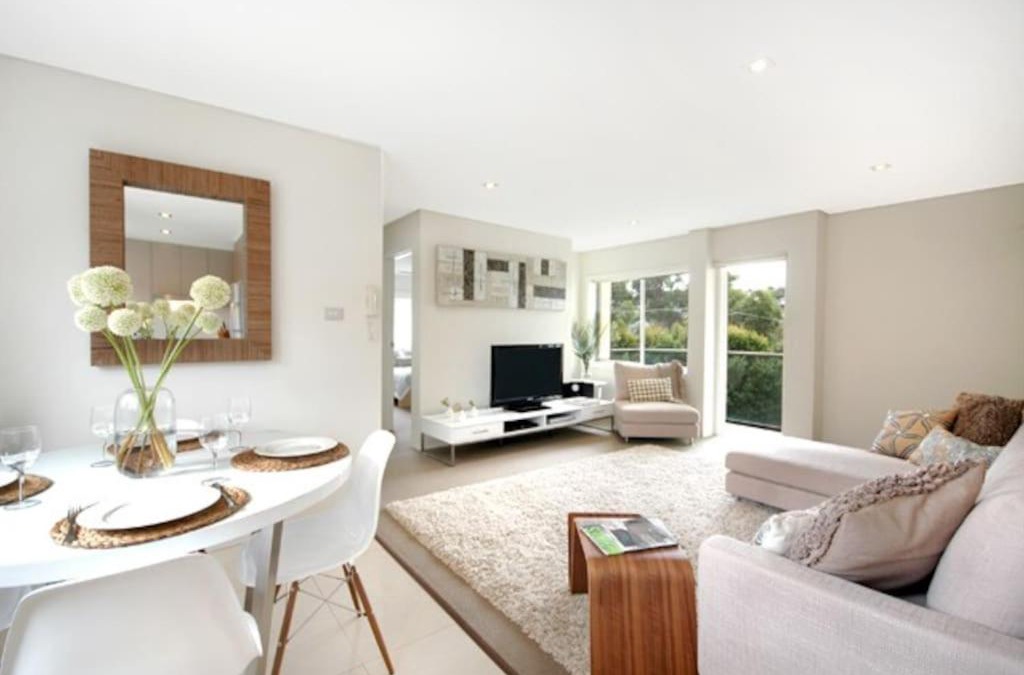 Clovelly Apartment | VELLY-Modern Light 2BR Moments from Clovelly Beach