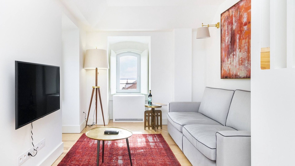 Santa Maria Maior Apartment | Velvet Dream (SJ)