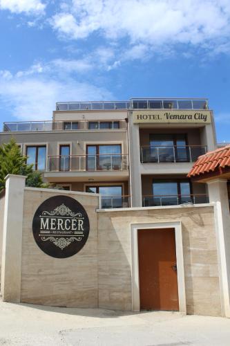 Saints Constantine and Helena Hotel | Vemara City Boutique Hotel-free parking