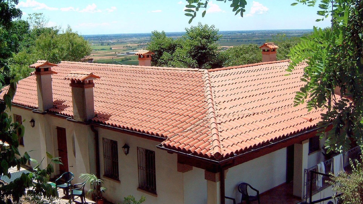 Cornoleda Apartment | VENICE in 1 hour by train and the colors of autumn in the Euganean Hills