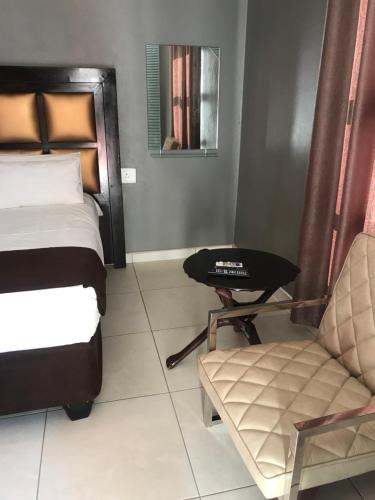 Sibasa Cabin | Venice royal lodge