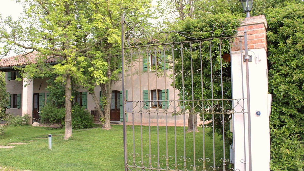 Lughignano Villa | Venice Villa within the Sile River Park M0260090009