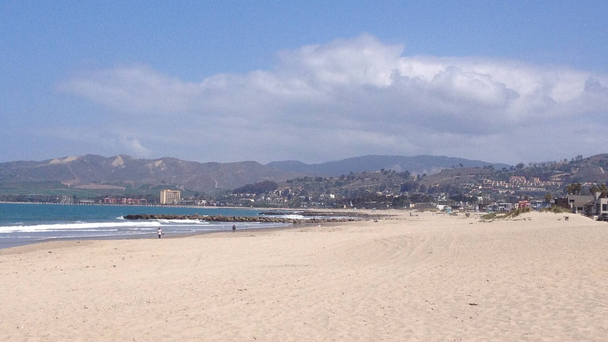 Pierpont Bay House | Ventura Beach Retreat - Excellent Value! 2 bedroom with garden and patio.