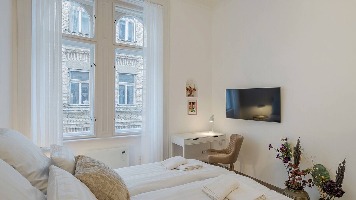 Terezvaros Apartment | Venus Apartments - Budapest Opera Suite
