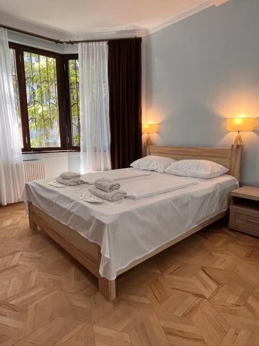 Vera Apartment | Vera City Center Apartment
