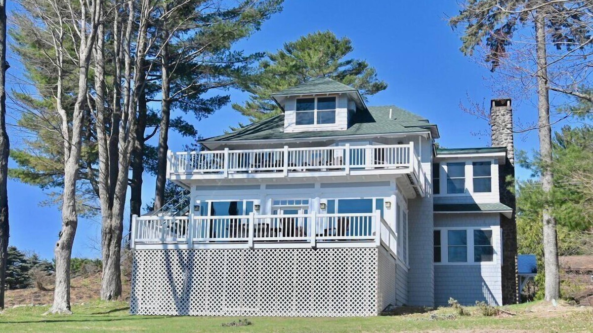 Lake Placid House | Veranda 5 Bedroom Unit 2