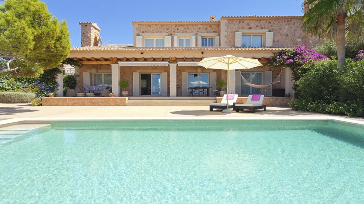 Puig de Ros Villa | Verde C - Four Bedroom Villa, Sleeps 8