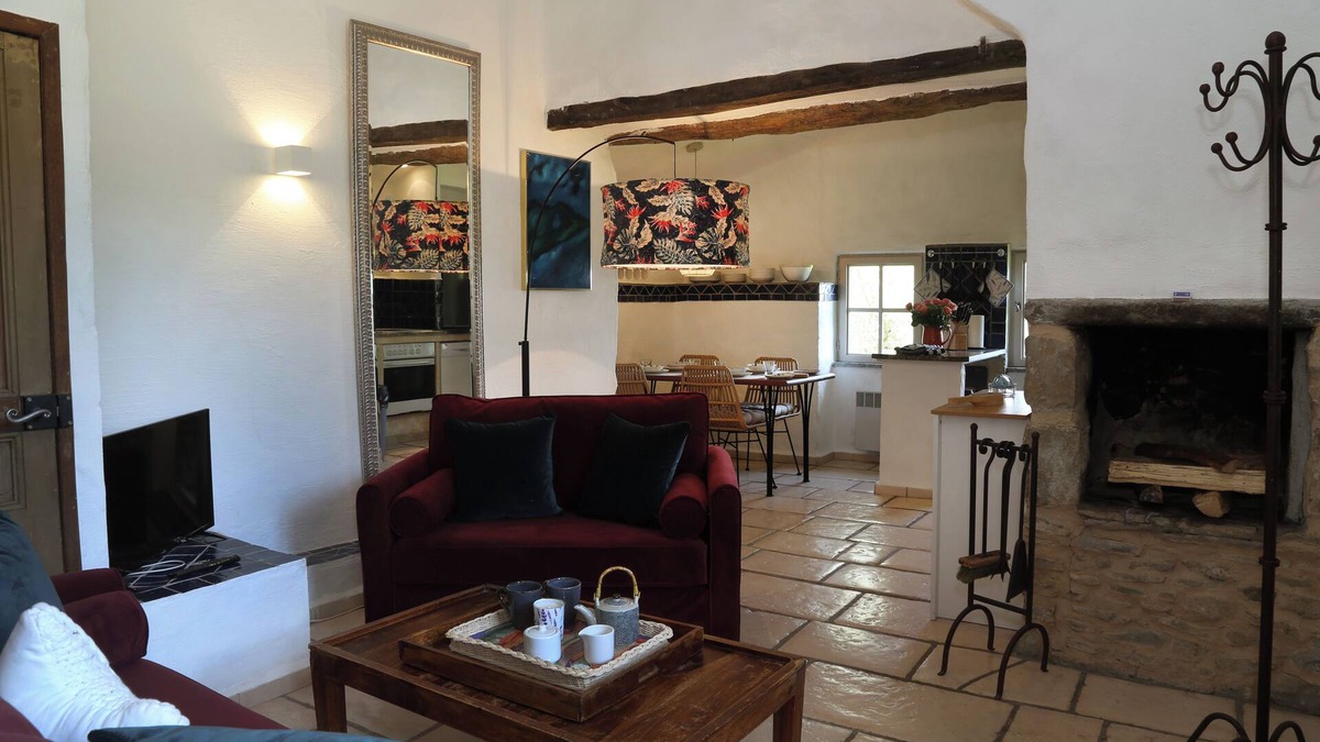 Villarzel-Cabardes Apartment | Vergennes - Aircon - 2 Bedroom - Private Terrace