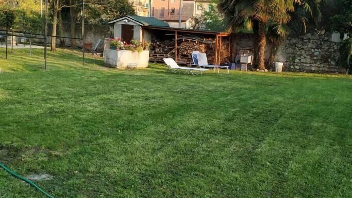 Verona City Centre Apartment | Verona up to you - Panorama with car & bike places