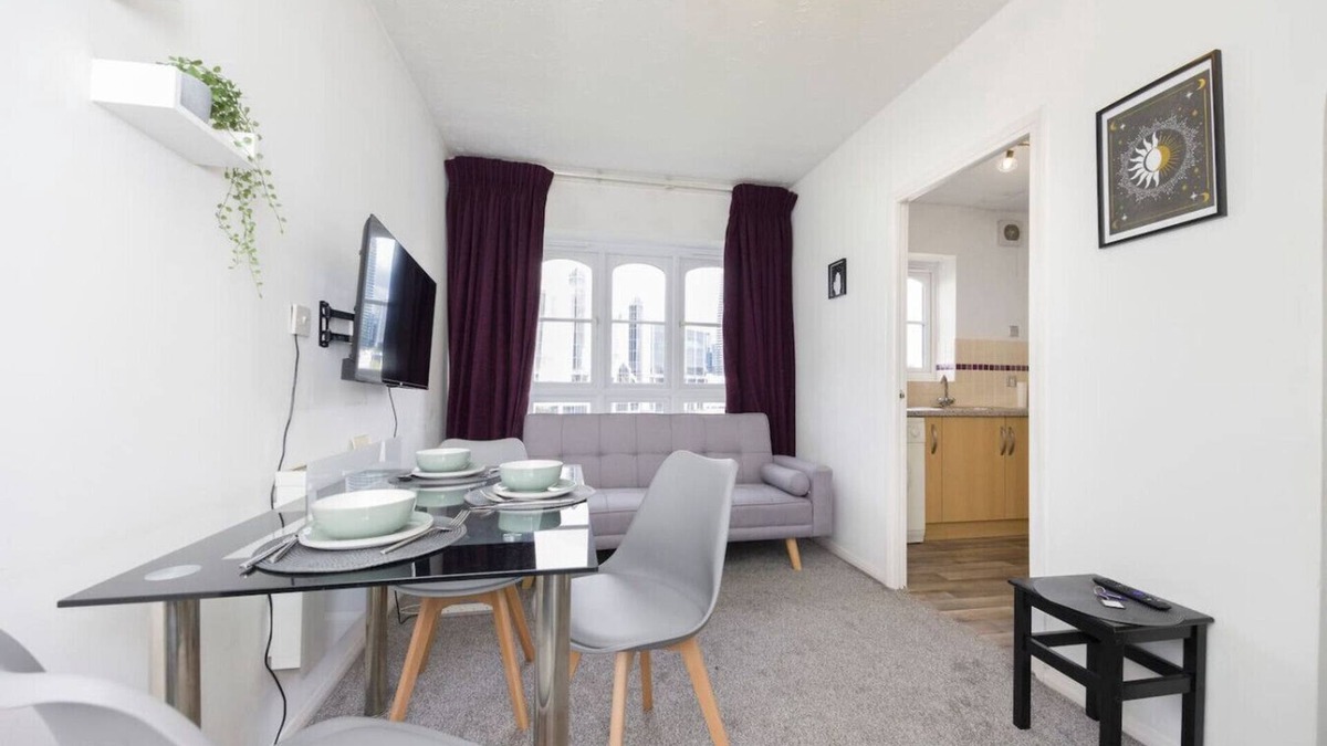 Island Gardens Apartment | Verv by the River (Isle of Dogs)