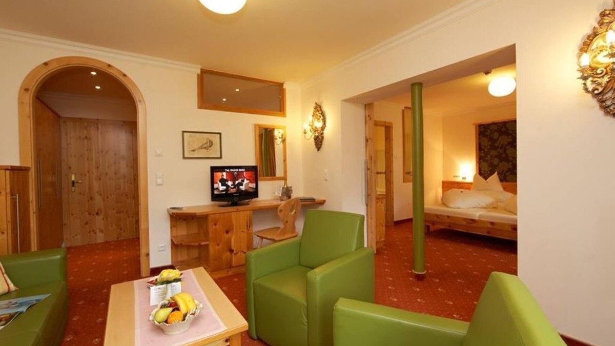 Bad Kleinkirchheim House | Verwöhn-suite 50 - 60 m² Long - Thermenwelt Hotel Pulverer