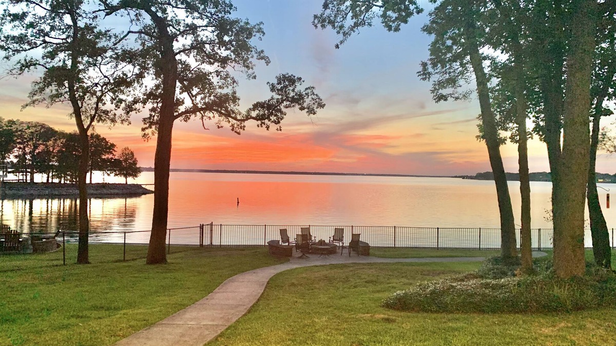 Leisure Land House | Very Best Sunset! Deep Water! 149ft waterfront-4BR/Sleeps 14, New Remodel