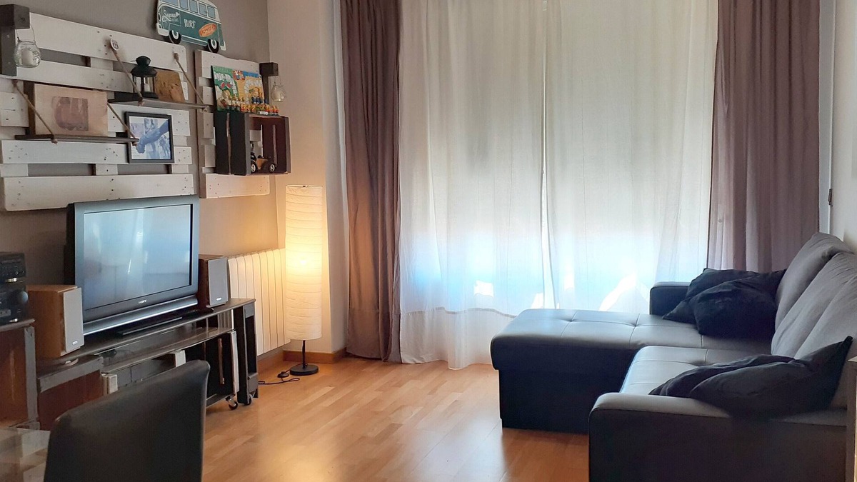 En Corts Apartment | Very close to the heart of Valencia