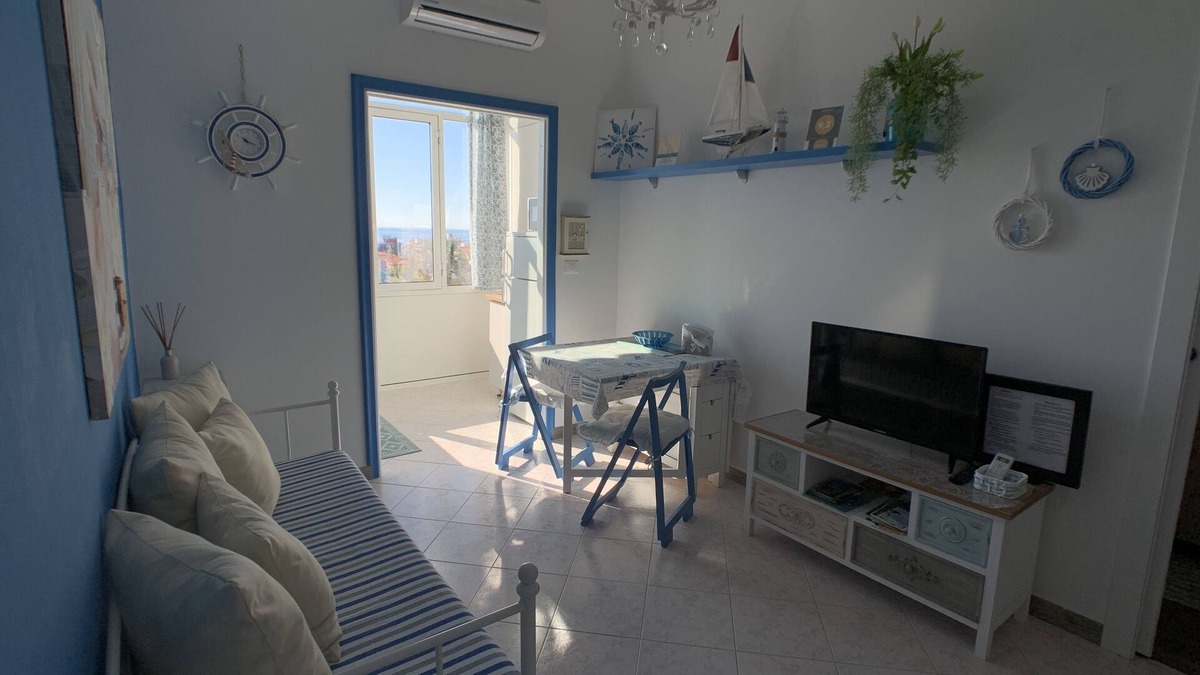 Pietra Ligure Apartment | Very cozy house with fabulous sea view!