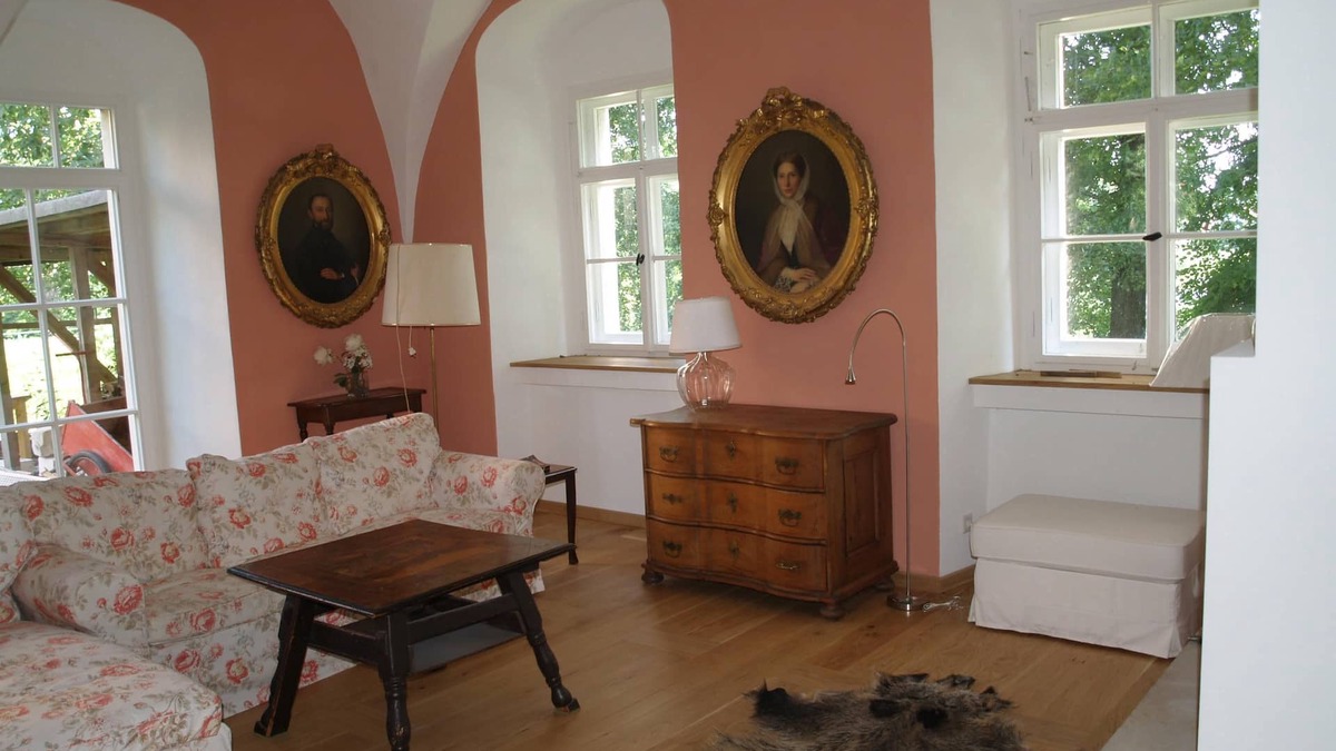 Falkenhain Other | Very large (105m2) family-friendly apartment in castle 'Rittergut Heyda'