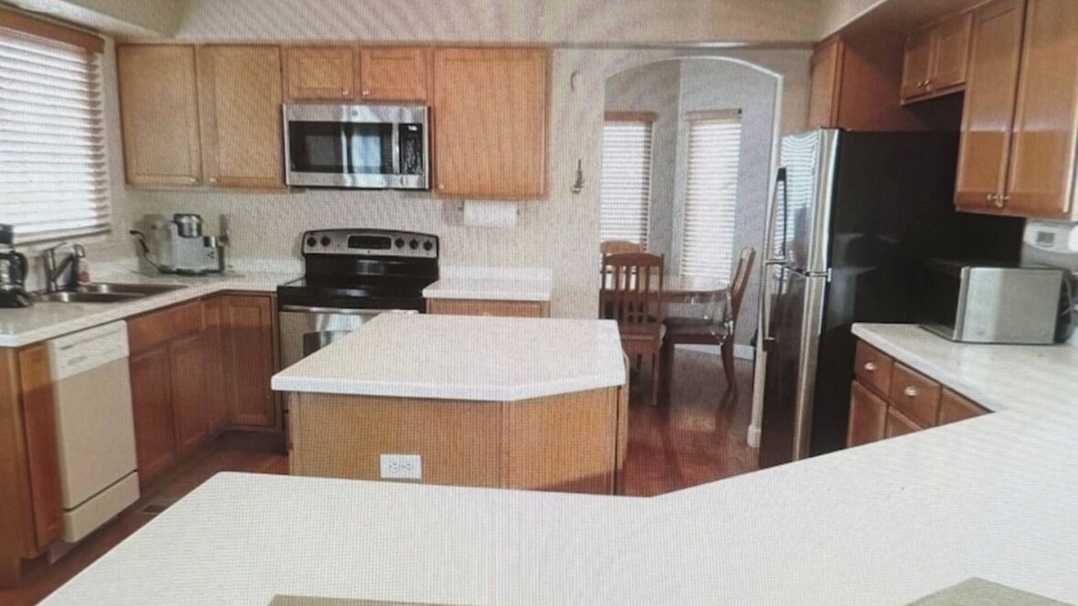 Green Valley Ranch House | Very nice 4-bedroom house in welcoming Denver with WiFi, AC, fitness room
