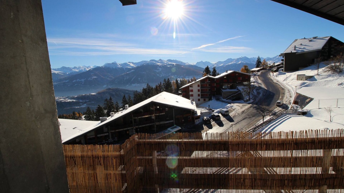 Anzere Apartment | Very nice 4-room flat (max 7 pers., with the studio 9 pers.), renovated, near the cable car with a m
