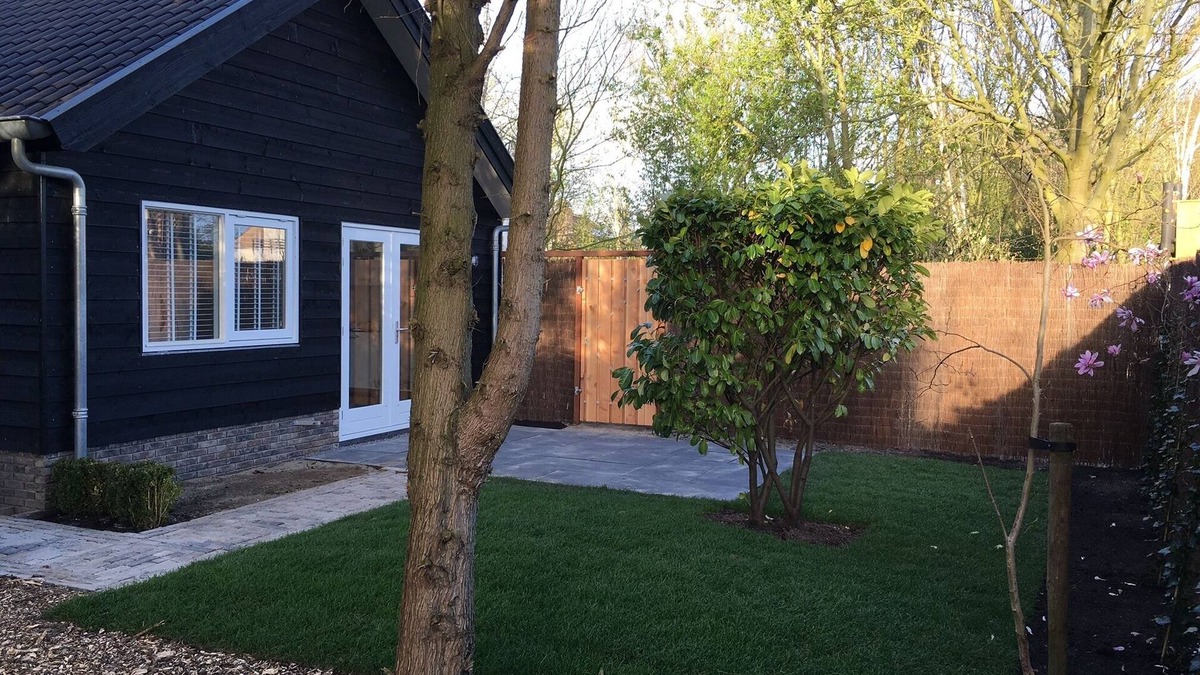 Limmen House | Very nice holiday home with beautiful garden and a sunny terrace.