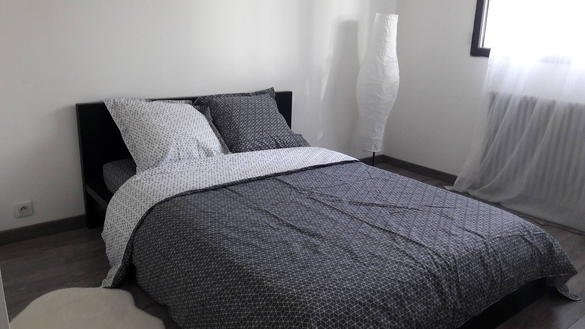 Bagnols-sur-Ceze House | Very nice T2, close to all amenities, pleasant neighborhood. 30 minutes from Avignon.