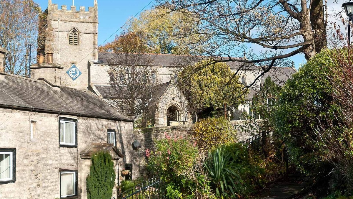 Ingleton Apartment | Very spacious Victorian apartment, with a country cottage feel, Yorkshire Dales