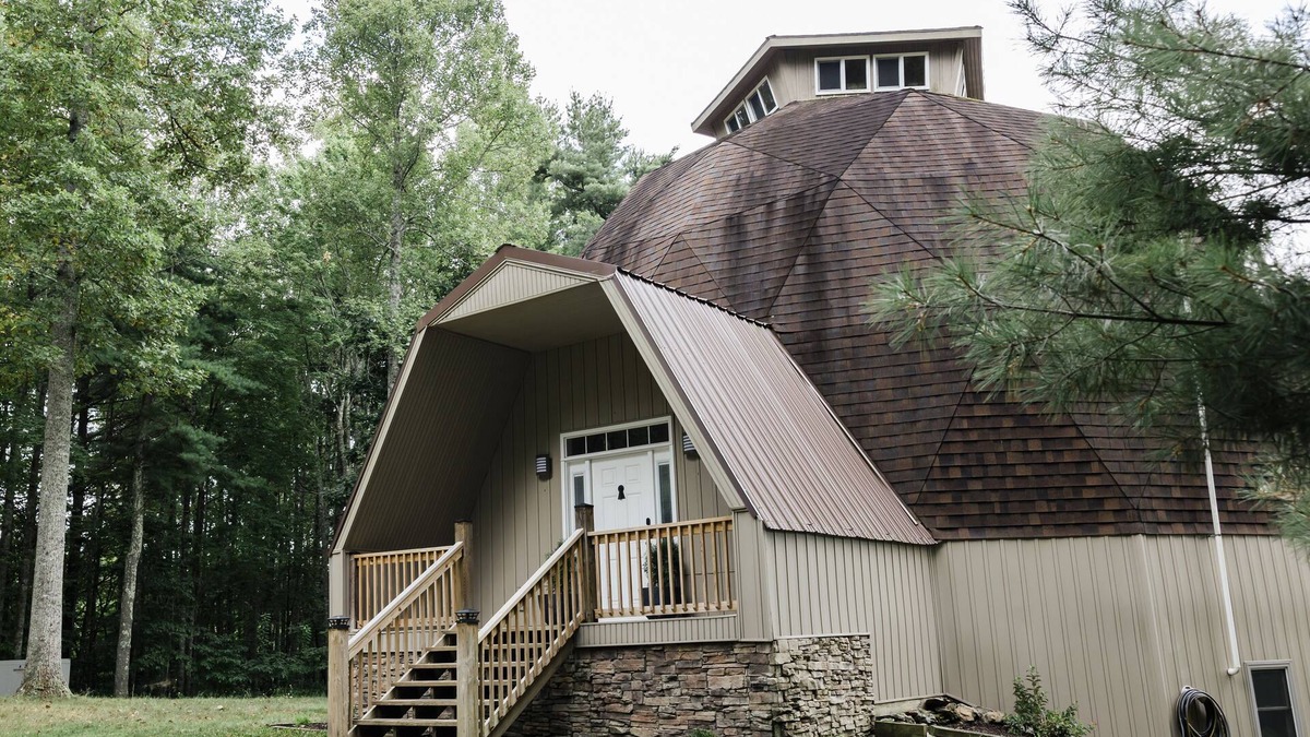 Flat Top House | Very unique and quaint dome house retreat in the Appalachian Mountains