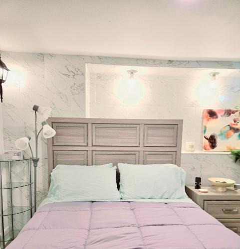 East Side House | Vessel Hotel Studio Suite of Atlanta
