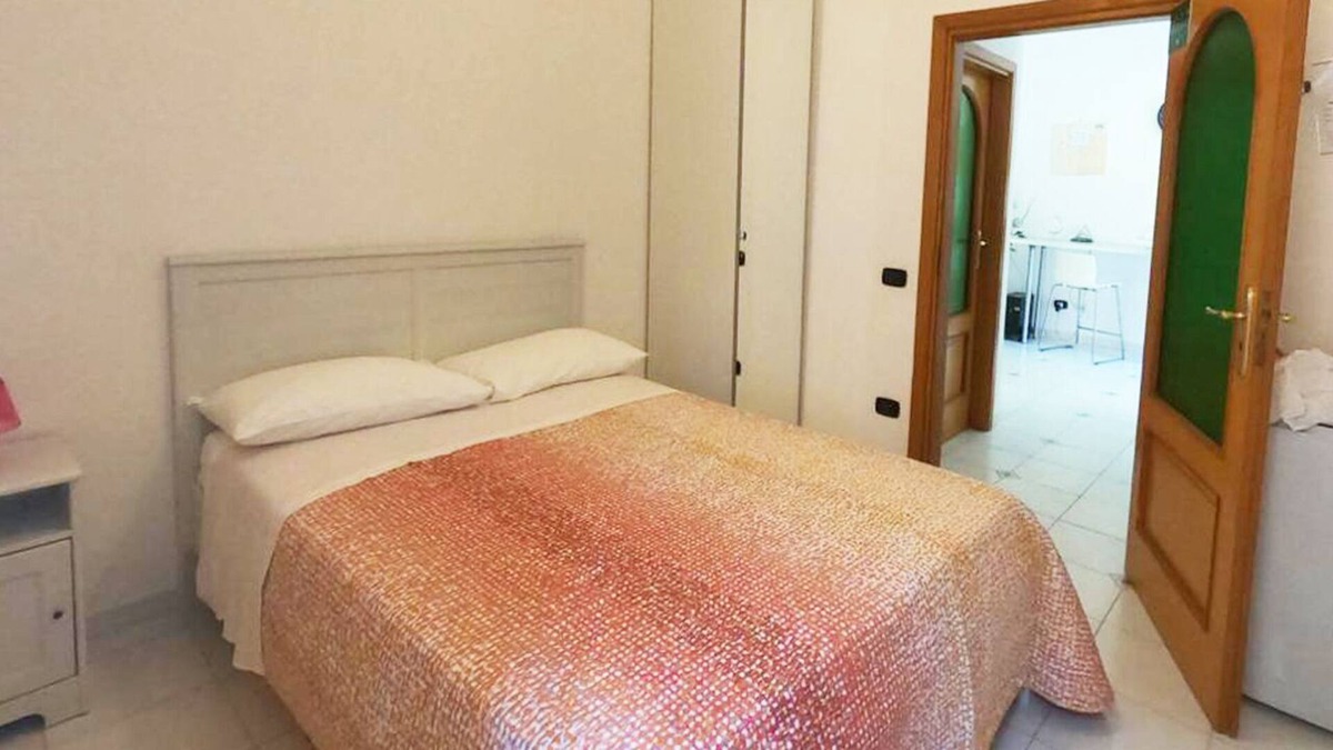 San Sebastiano al Vesuvio House | VESUVIUM Room
