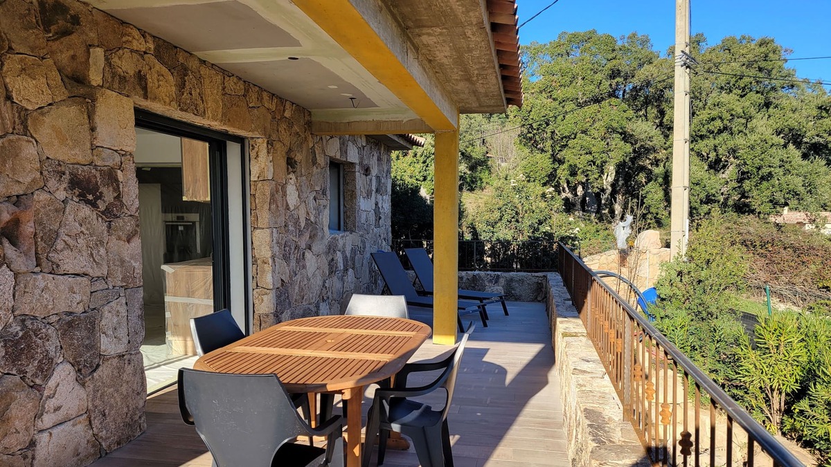 Pinarellu House | Villa de Charme 2 Personnes à 5mn des Piscines Naturelles