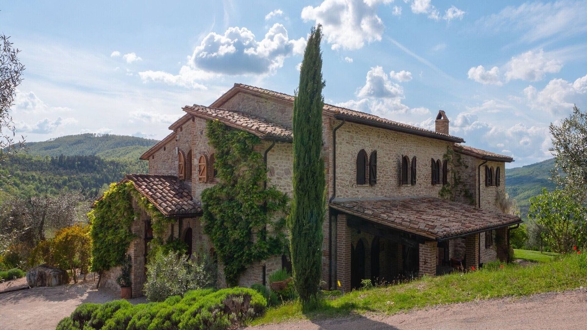 San Giovanni del Pantano House | Villa in Umbria with Private Saltwater Pool
