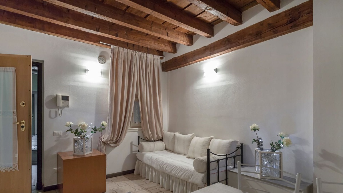 Borgo San Leonardo Apartment | via San Bernardino 8 flat - Affitti Brevi Italia