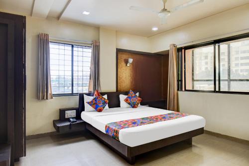 Pune Hotel | Via Sun n Shine