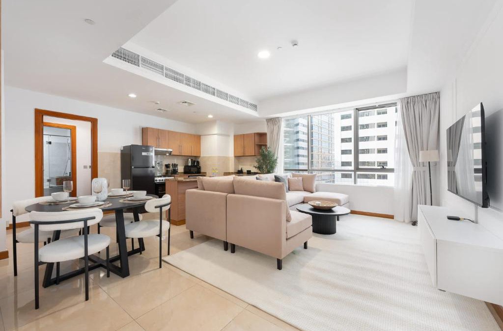 Al Barsha 1 Apartment | Vibrant 1-Bedroom Apartment perfect for 2 in Al Barsha