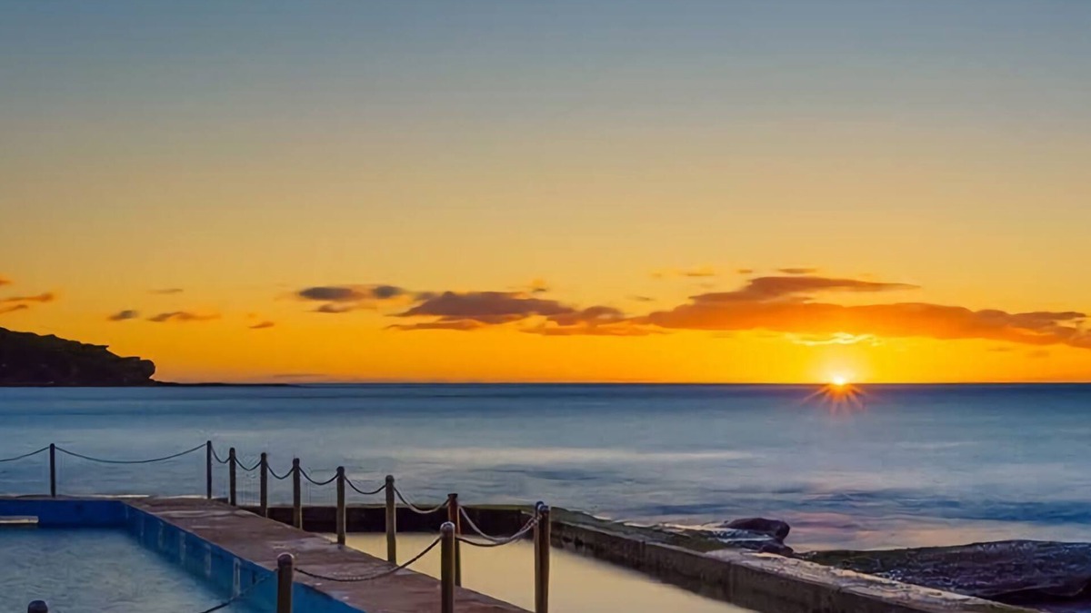 Freshwater Apartment | Vibrant Beachside Retreat 2BR Unit in Freshwater