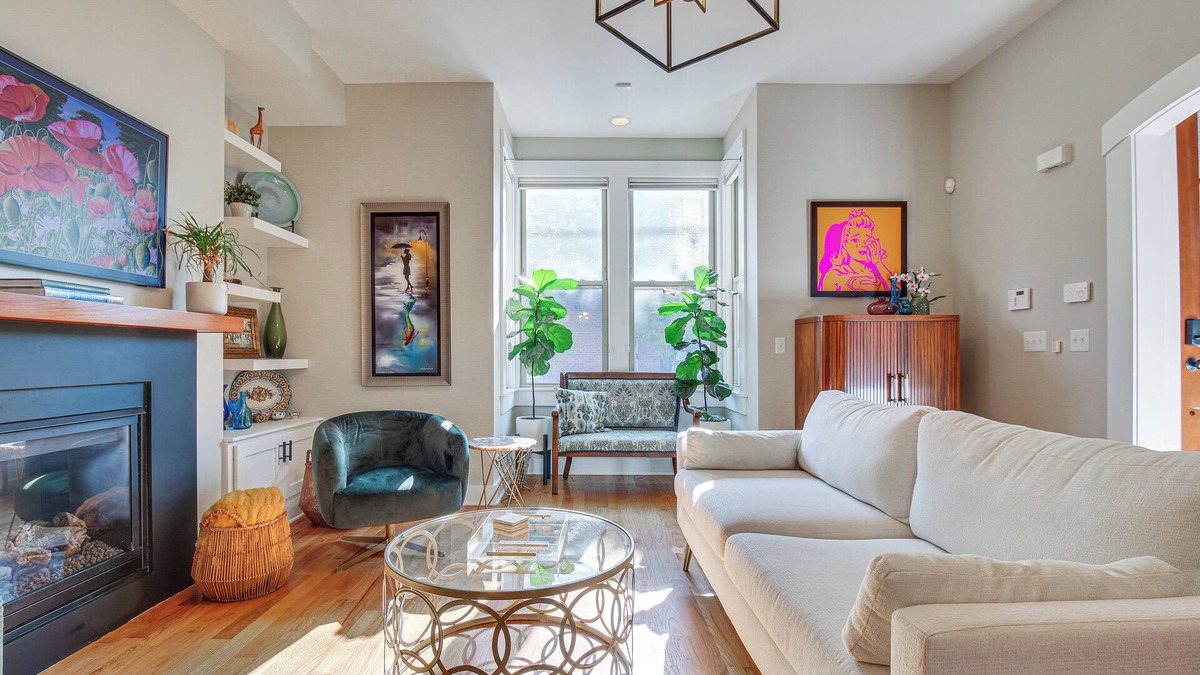 Over-the-Rhine House | Vibrant Downtown Cincinnati Townhome w/Sauna!