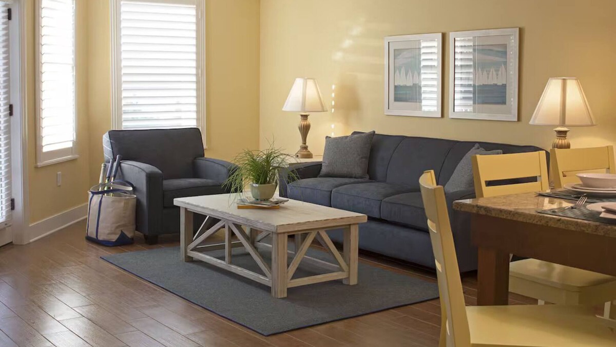 Palmetto Dunes Hotel | Vibrant Spot Near the Beach – For Families Seeking Sun & Adventure | 4 Units