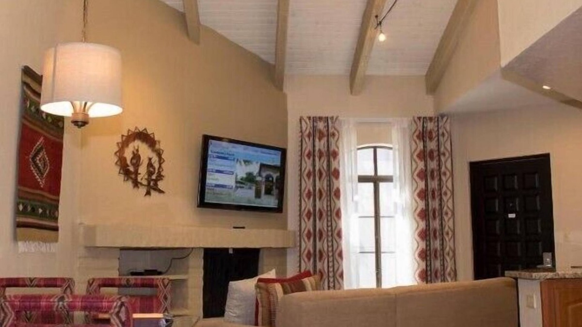 Arcadia Apartment | Vibrant Studio with Pool & Garden at Scottsdale Camelback Resort