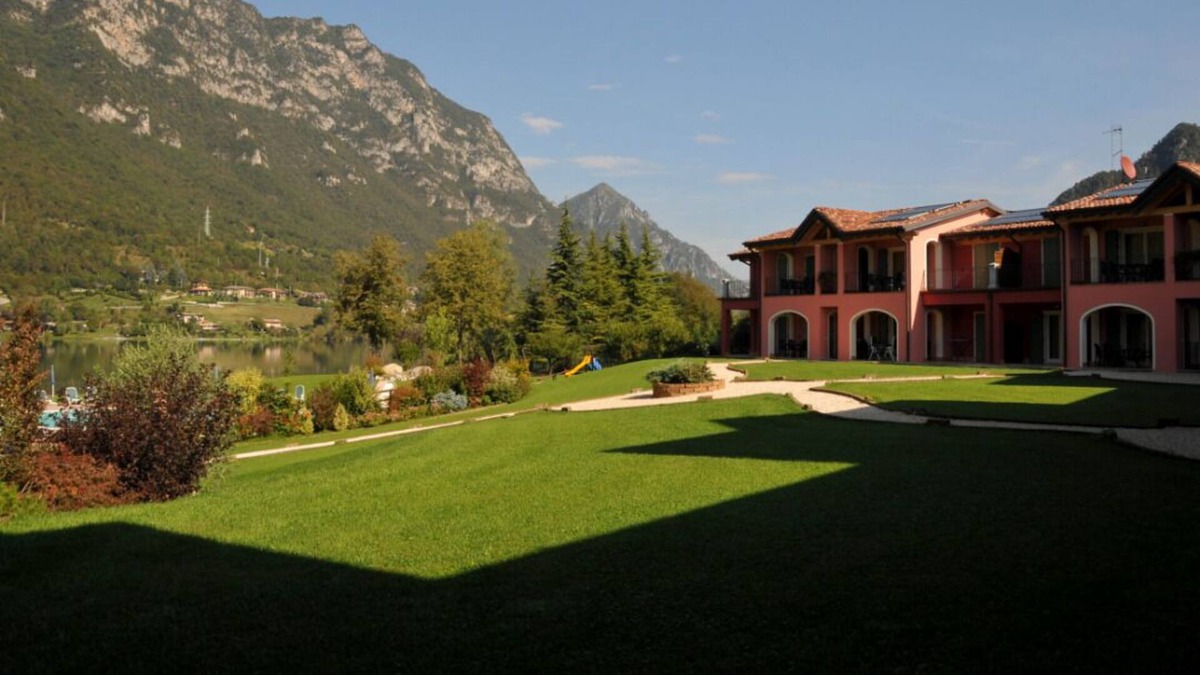 Crone Resort | Vico Large - One Bedroom Resort, Sleeps 4