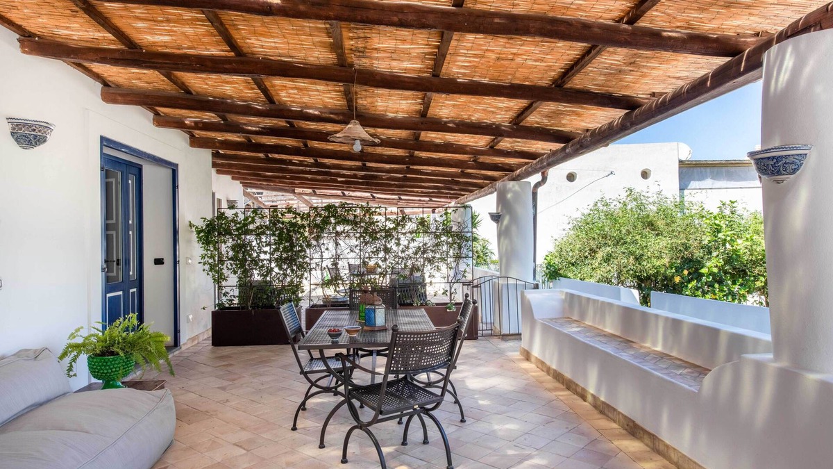 Malfa House | Vico San Lorenzo - Camere a Salina