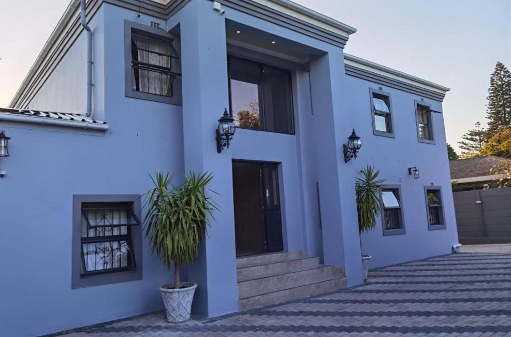 Eikenbosch House | Victoria Guest Lodge